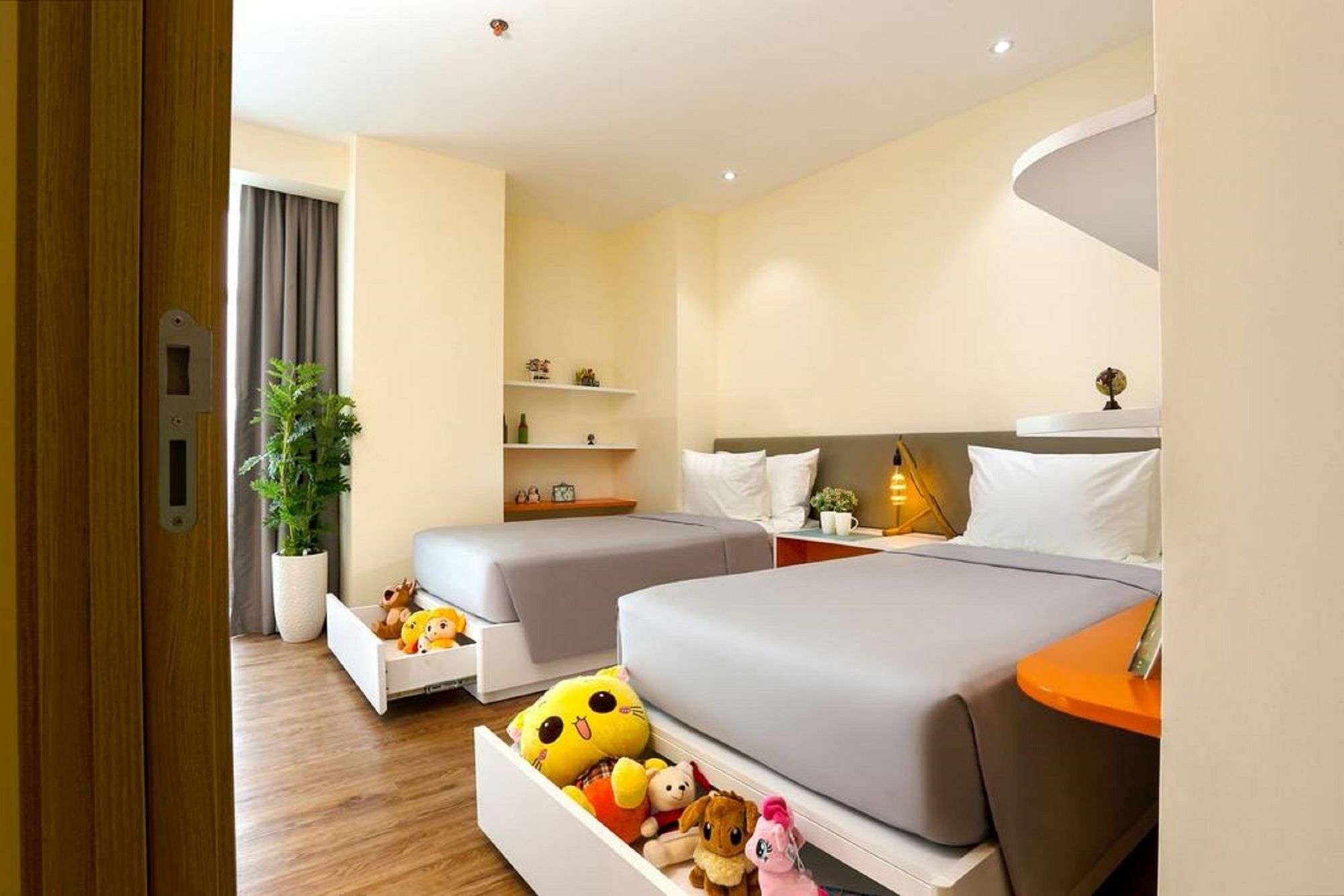 Atlantica Balcony Ocean View Serviced Apartment Nha Trang Buitenkant foto